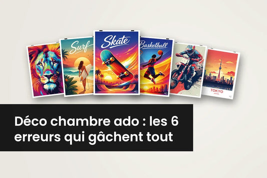 Déco chambre ado : trois cadres noirs alignés au-dessus d'un lit une place, couette vert sauge, skateboard contre le mur et bureau en bois